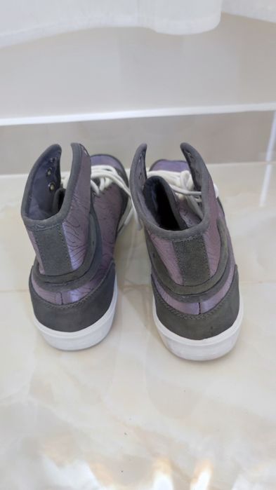 Нови кецове Zara