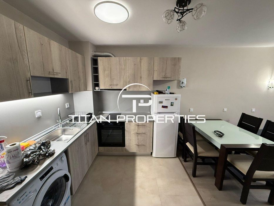 Дава се под наем Двустаен апартамент в Бургас, Зорница - 68 кв.м за 448.8 € - Снимка #2