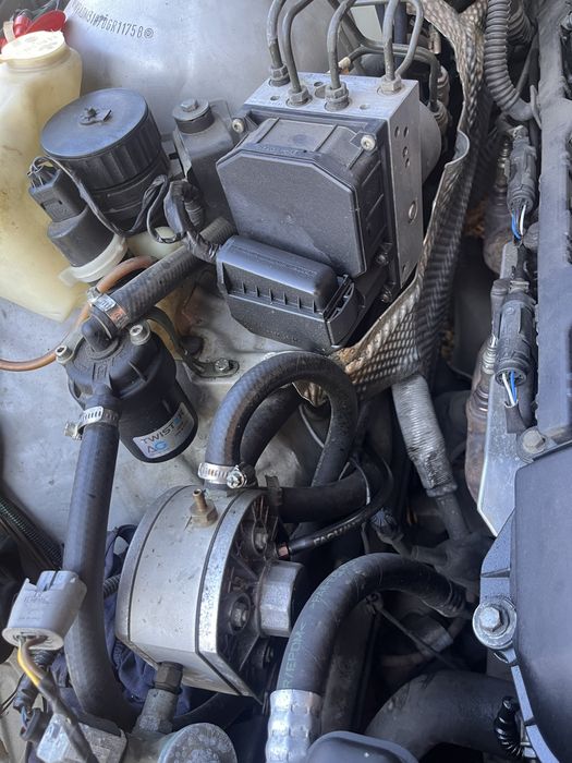 На части BMW Е39 M52B25TU