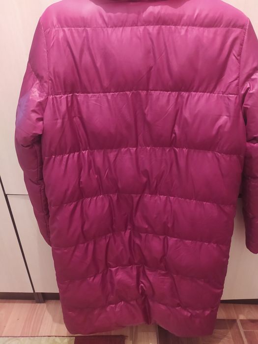 Продам Куртку, пуховик.