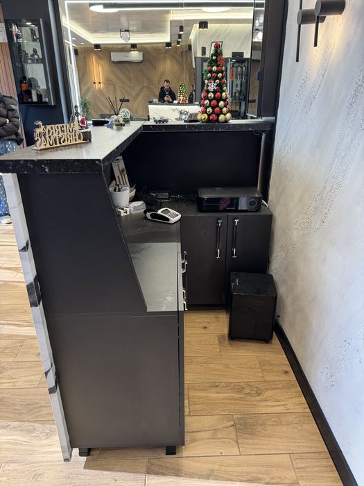 Мебели-Рецепция за салон