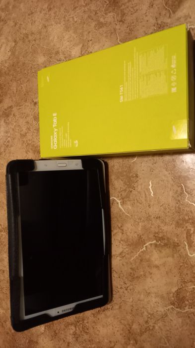 Планшет Samsung Galaxy Tab E