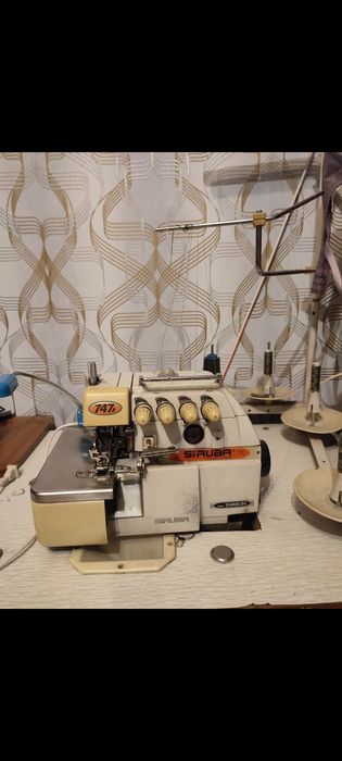 Оверлок  промышленный