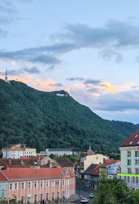 Apartament 3 camere ultracentral cu vedere la Tâmpa și Cetățuie