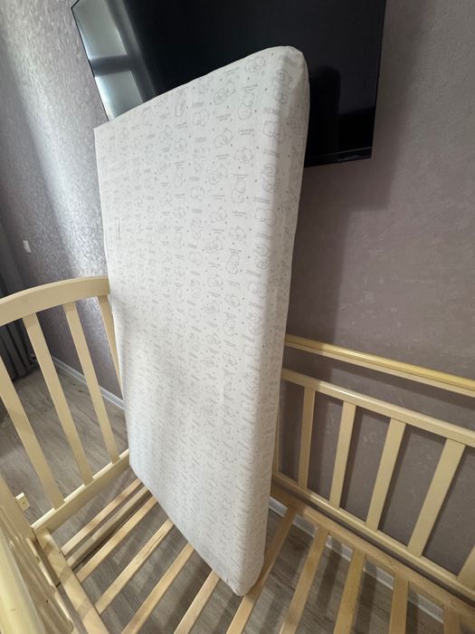 Продам детскую кровать манеж