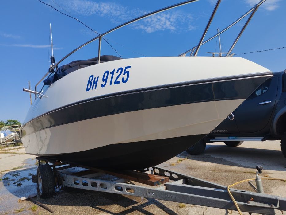 Лодка Ranieri 5.60 2.30  Yamaha 100к.с