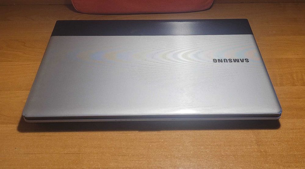 Laptop Samsung NP305E7A - defect / pentru piese