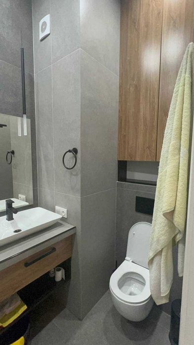 Apartment 3/7/7 with furniture and appliances in Yunus-Abad