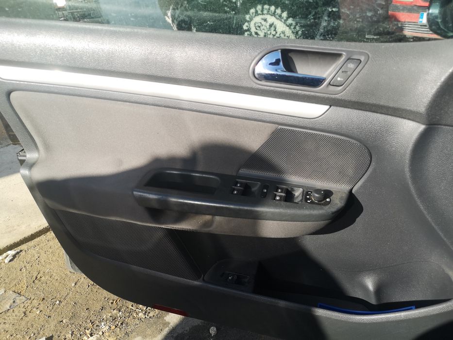 Голф 5 1.6FSI 116 ps