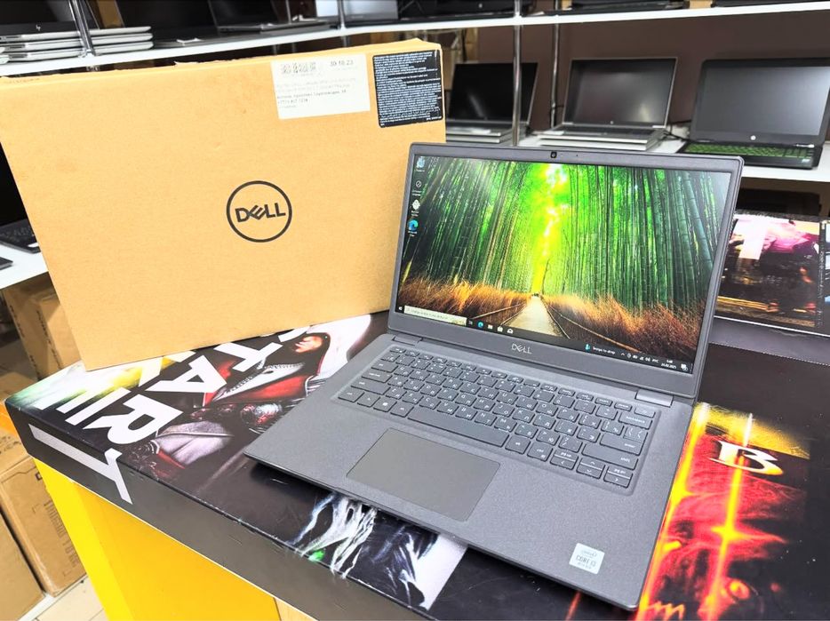 Ноутбук Dell - Core i3-10110U/4Gb/SSD256Gb