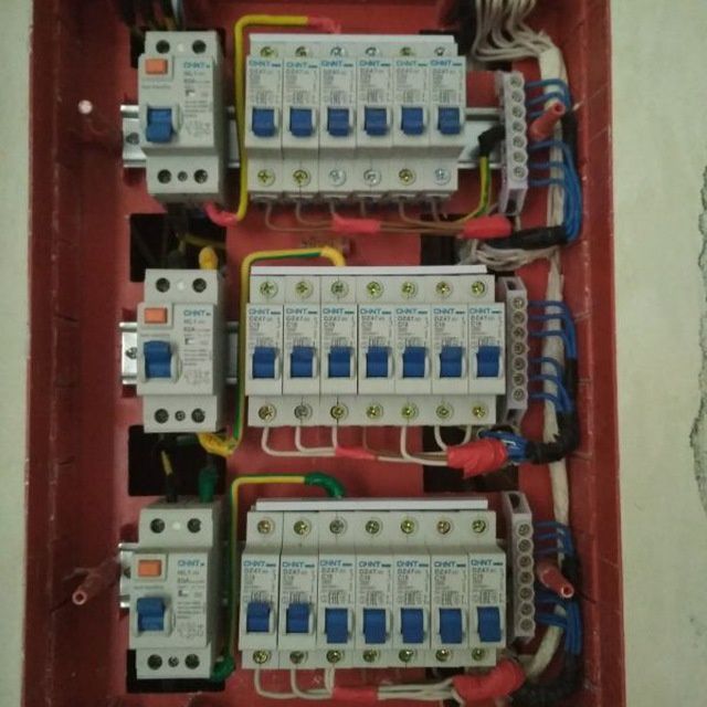 Услуги Электрик по вызову електирик електирик