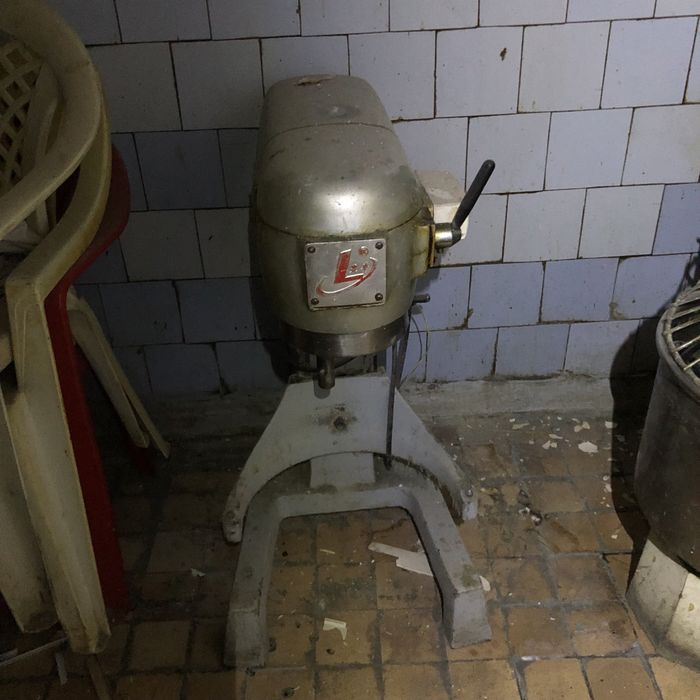 миксер производственный кулинарный