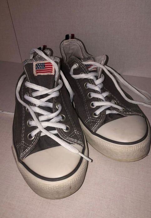 Converse polo ralph lauren in stare buna