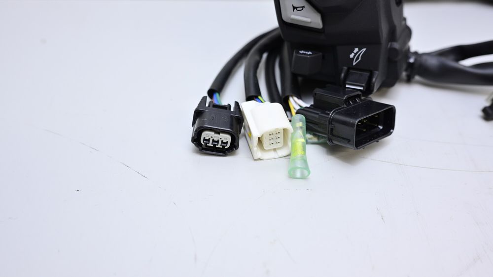 Bloc Comenzi Switch Lumini Stanga OEM Honda Forza 125 / 350 2025 2026