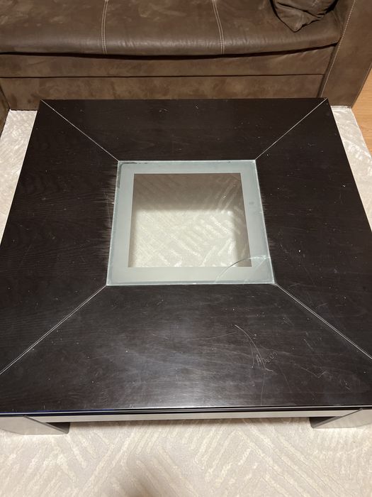 Холна маса масив подарявам