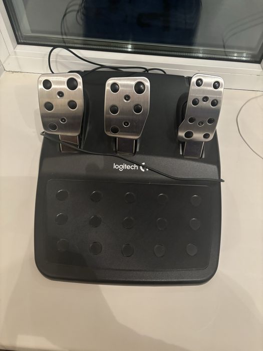 Руль игровой Logitech G29