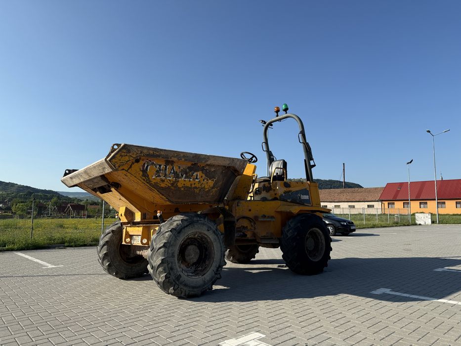 De vanzare sau da inchiriat Dumper cu cuva rotativa