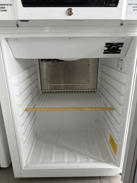 Професионален малък хладилник Gram