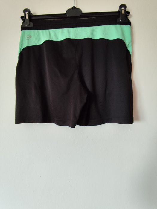 Puma , pantaloni scurți dama
