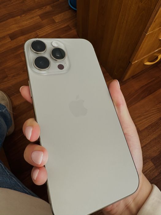 Айфон 16 pro max 256 gb