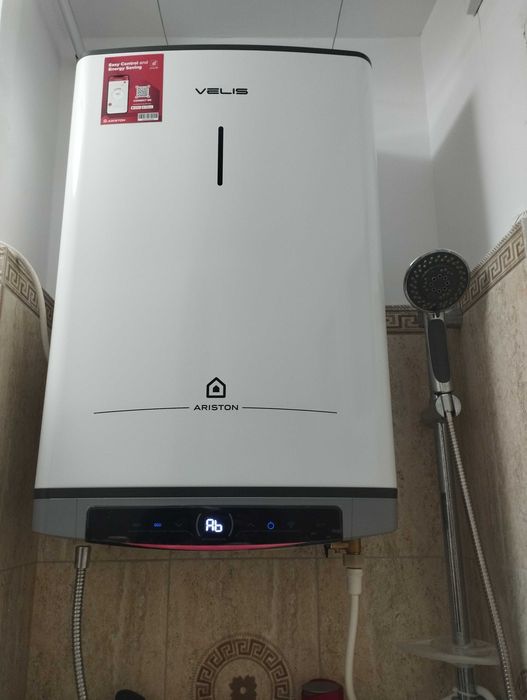 boiler Ariston Velis wifi 50L nou cu functie Turbo instant si garantie 2 ani