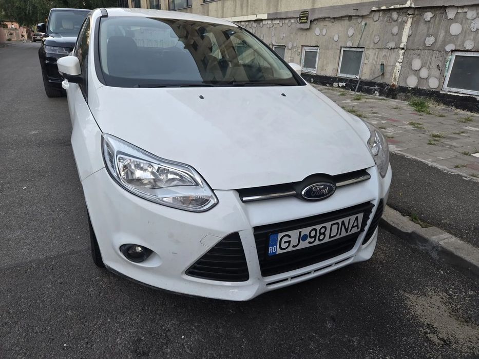 Ford Focus al doilea proprietar consola android incorporata