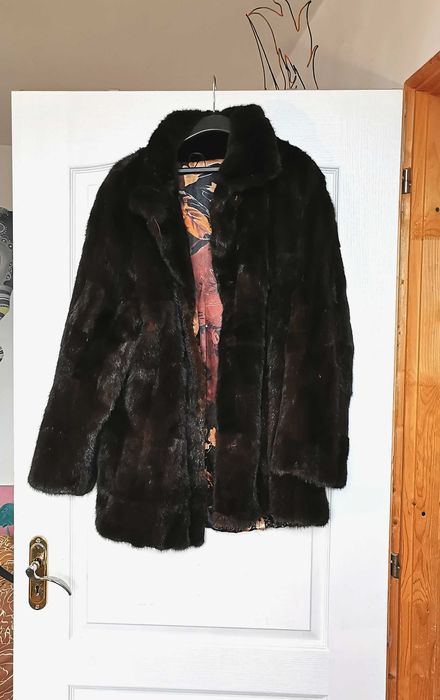 Haină din blană elegantă