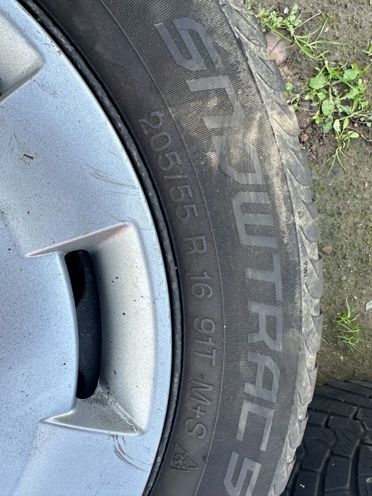 Стоманени джанти със зимни гуми 205/55R16