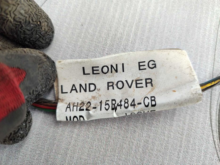 Senzori Parcare Spate (4 Buc.) + Instalatie Land Rover Discovery 4 (LA) SUV 2010–2016 / Cod OEM AH22-15B484-CB (5D2)