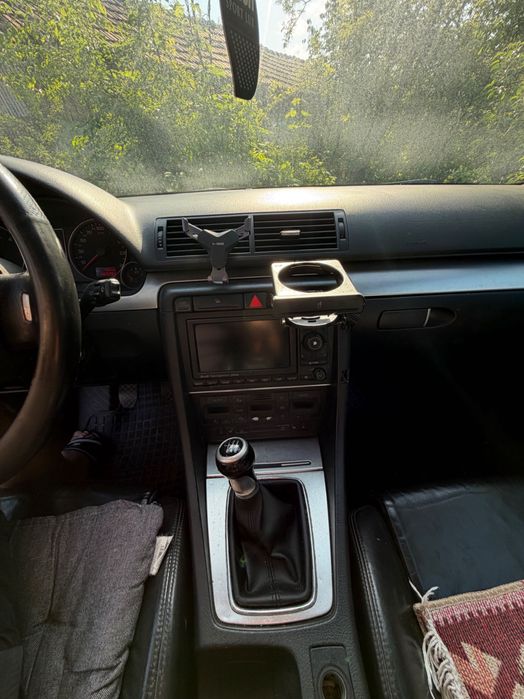 AUDI A4 B7 2.0 D