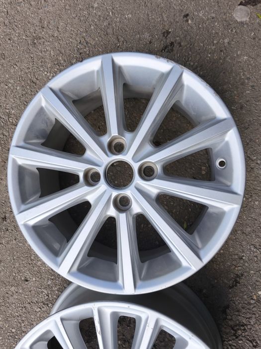 16" и 17" 1+1брой оригинални алуминиеви джанти за Ford.