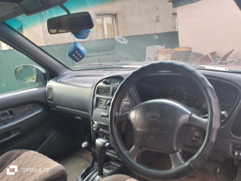 Ниссан террона внедорожник