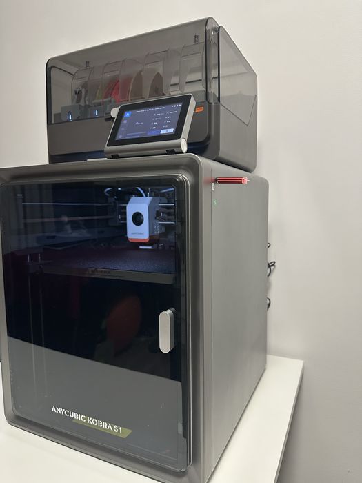 Anycubic Kobra S1 Combo cu 5 ore de printare