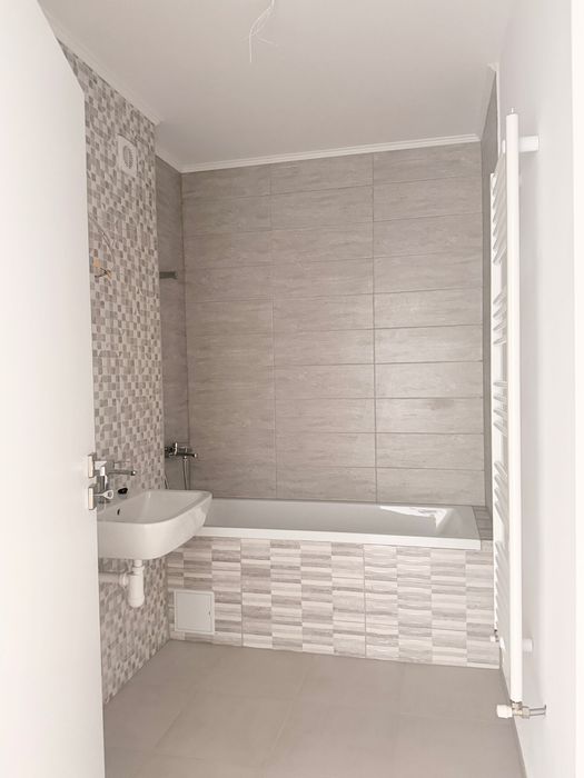 PROPRIETAR | Apartament 3 camere | Ultimul etaj retras | Panoramă superbă | Parcare inclusă | Maurer Residence