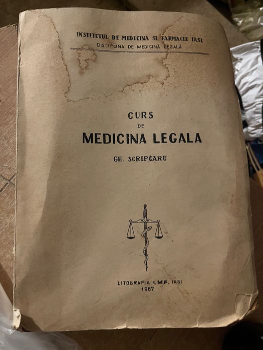 cărți vechi  de vânzare
