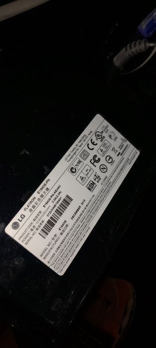 Монитор 18.5 дюймов
