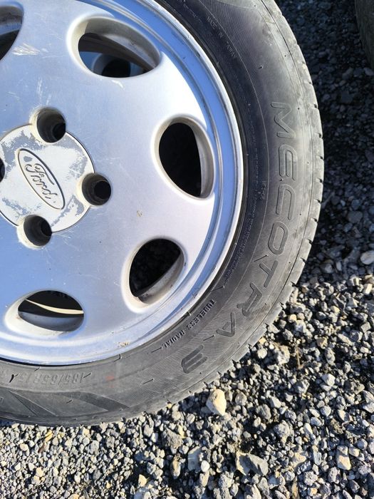 Летни гуми 185/65/R15.