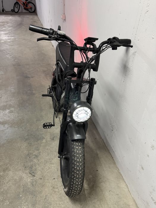 Bicicletă electrică 1000W,  autonomie mare, stare excelenta, capacitate 2 persoane