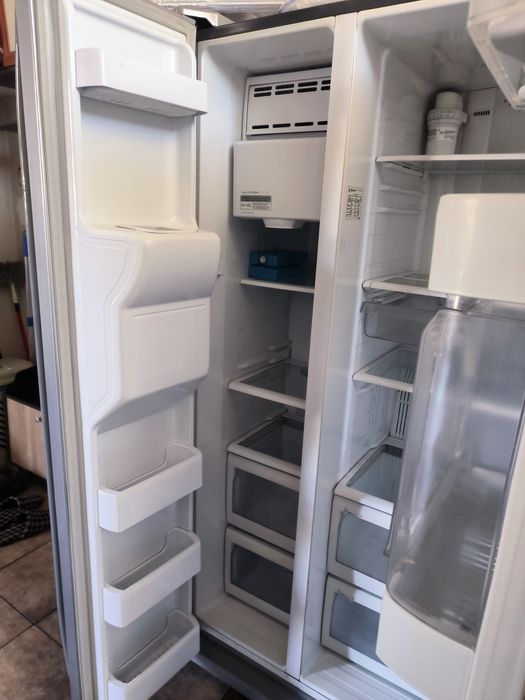 Хладилник Samsung Side by Side