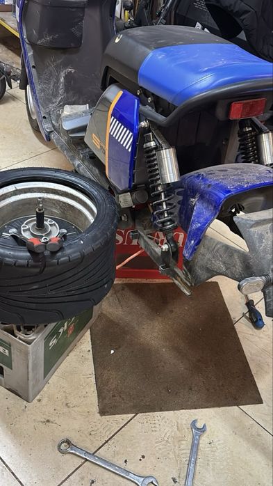 Vulcanizare Scuter/Moped/Trotinete Electrice