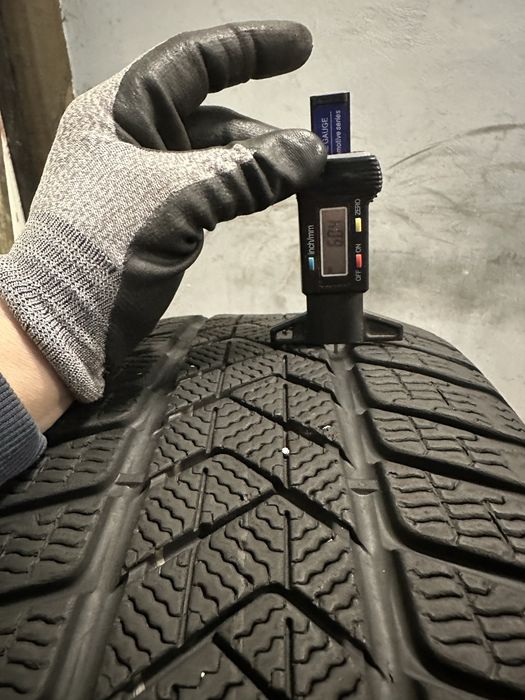 Гума 245/40/19 PIRELLI Sottozero Winter RUN FLAT