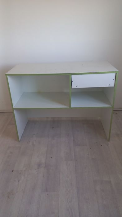 Продам полки для магазина