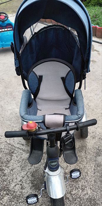 Продавам детска триколка