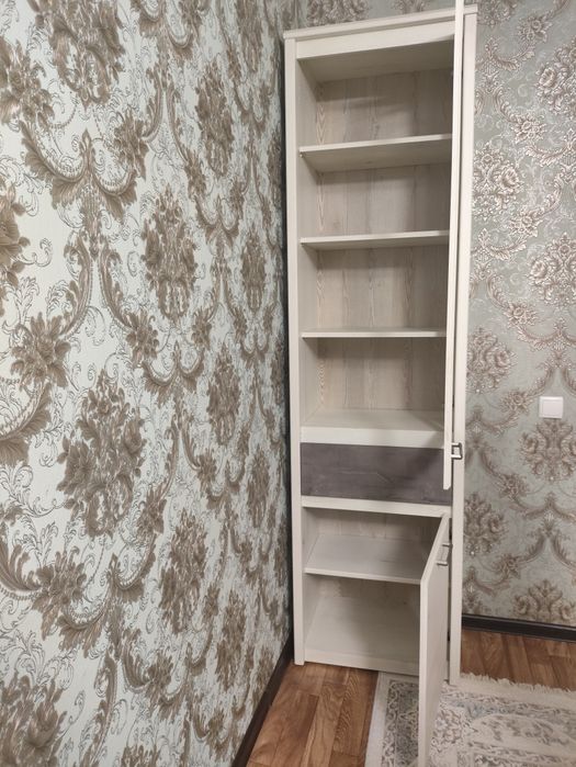 Шкаф пенал Бьерк