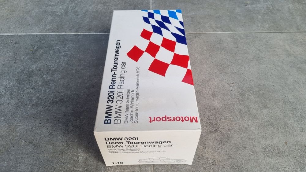 UT 1998 BMW 320i Racing Car Team Schnitzer Winkelhock 1:18