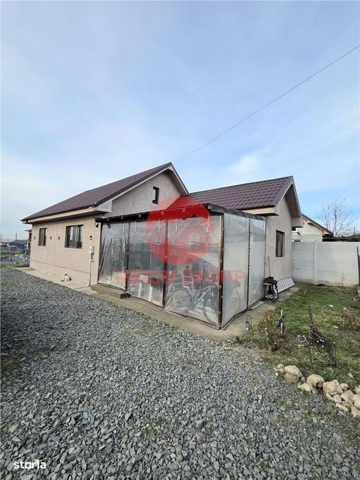 Casa 4 Camere cu Teren in Proprietate la Corbu