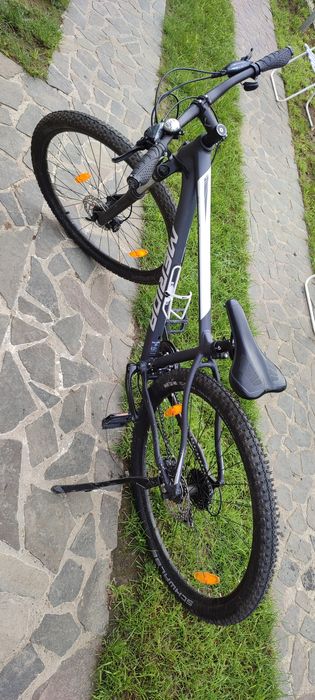 Bicicletă Mountain Bike