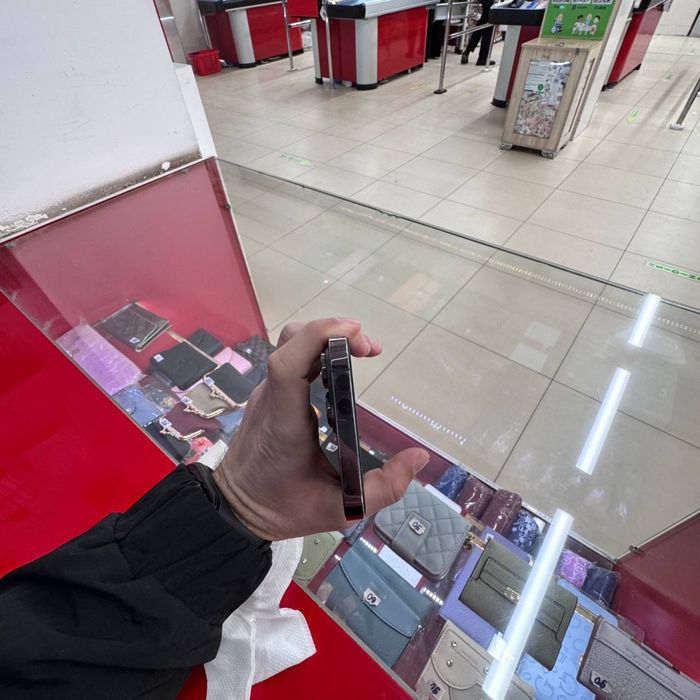 Iphone 14 pro maks ideal kar dok