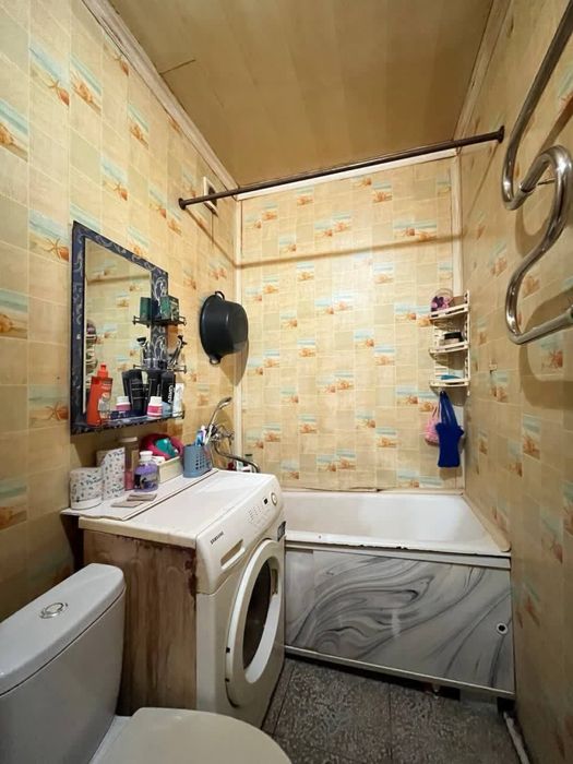 Продам 3 ком квартиру на Спутнике