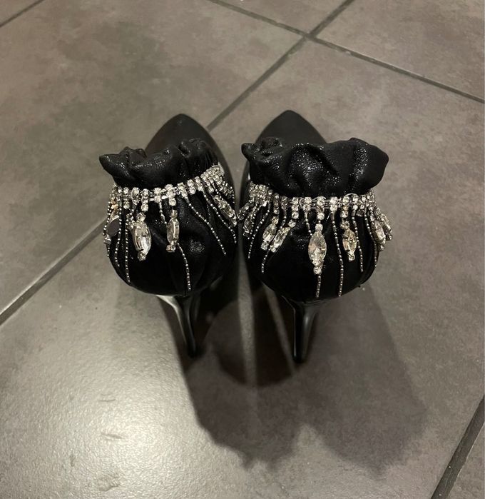 Обувки с висок ток